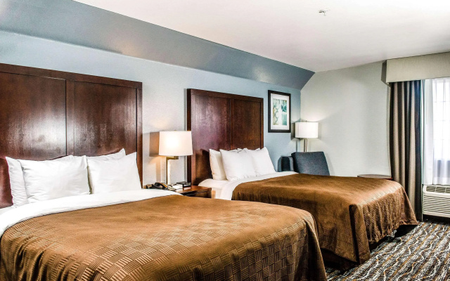 Clarion Hotel By Humboldt Bay