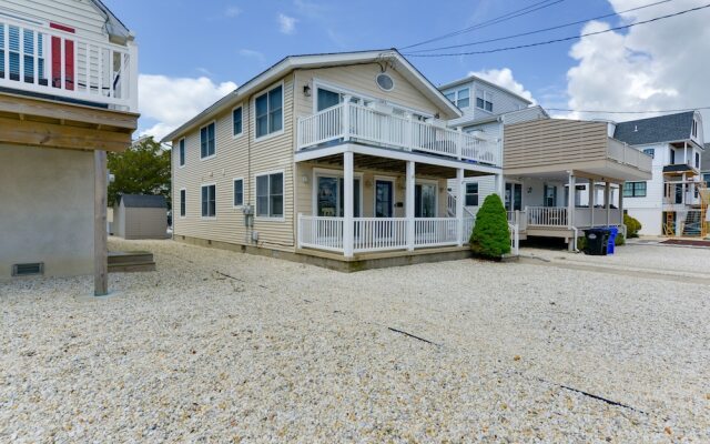 Avalon Vacation Rental w/ Porch & Grill!