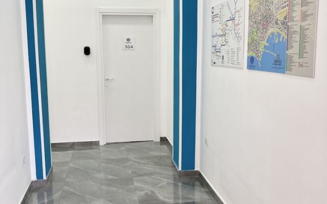 Track 60 - Private Rooms Garibaldi