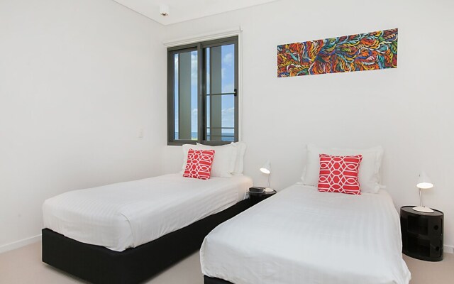 Saltwater Suites - 1, 2 & 3 Bed Waterfront Apartments