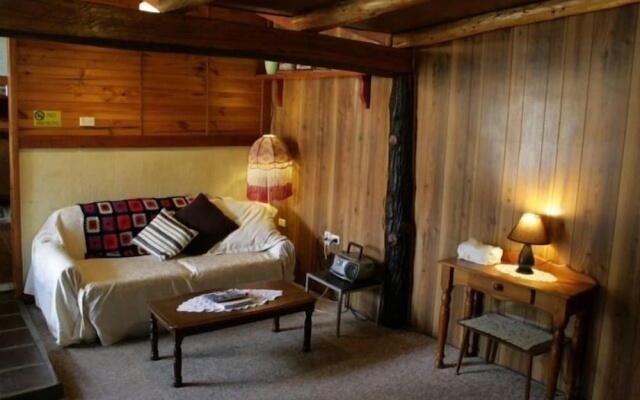 A Settler's Cottage – Guest Rooms – Bathurst