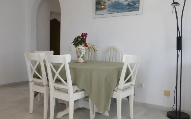 Nice 2 Bedroom Apartment