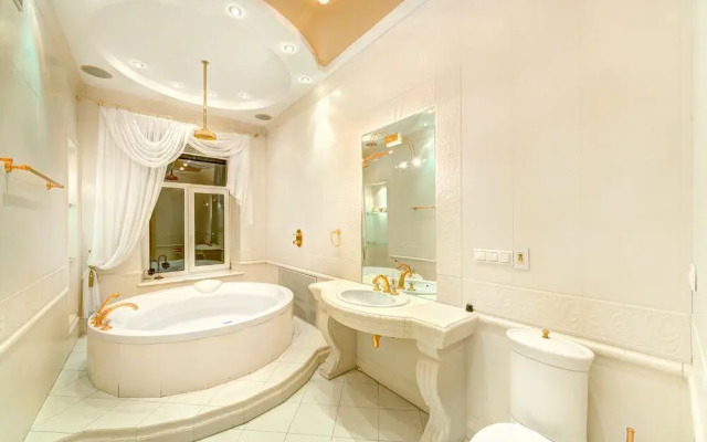 Apartment near Kiev 4 km Vishneve