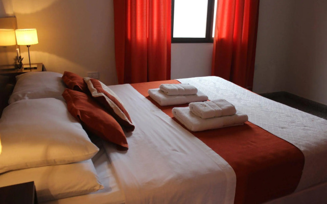 Ref Apart Hotel