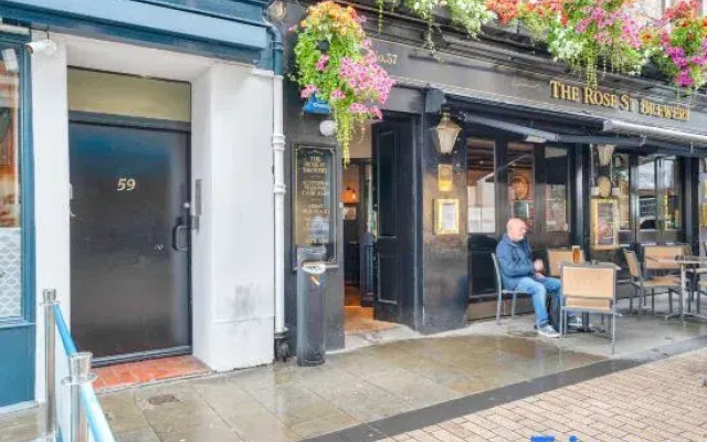 Rose Street apartment