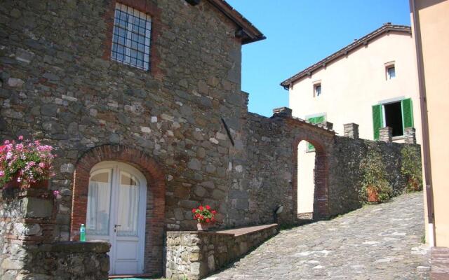 Villa Torre degli Onesti Apartments