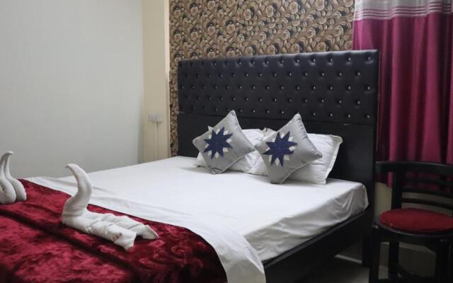 The Salvation Army Red  Shield Guest House - Hostel