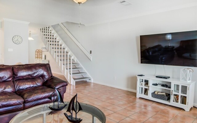 5 C, Three Bedroom Townhome