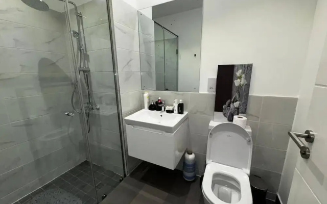 Deluxe Studio Apt@The Lennox
