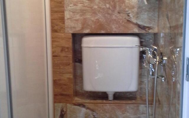 Private clean room in the center