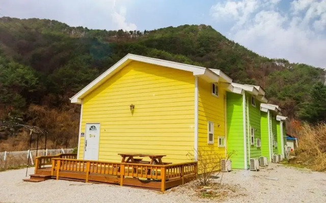 Pocheon Lemon Tree Pension