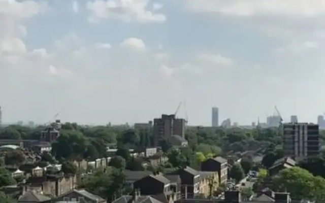 Modern 1 Bedroom Near Shoreditch With Balcony