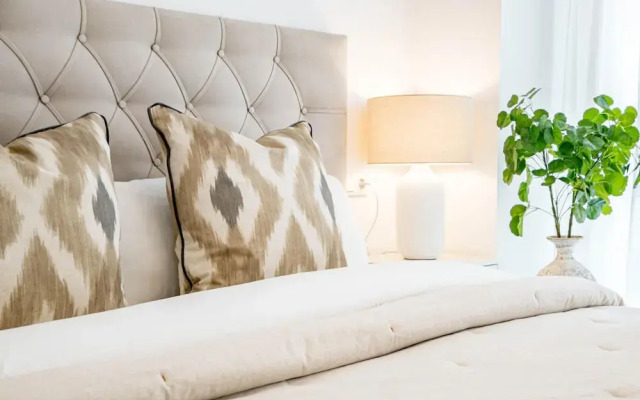 RI B2a- Relaxed Modern Flat in Benahavis