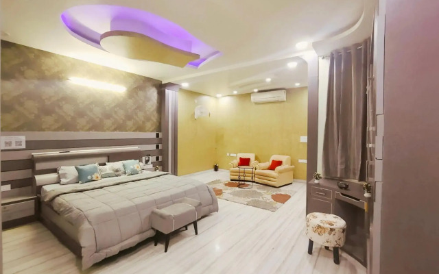 Rukiye Zara Jaipur