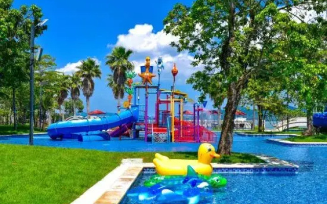 Guanhai Dolphin Seaview Holiday Apartment
