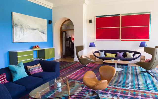 Cowley Manor Experimental