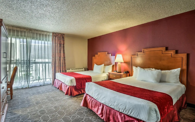 Edgewater Hotel & Casino Resort