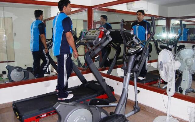 Hotel Vishal Residency, Mahipalpur Near IGI Delhi Airport