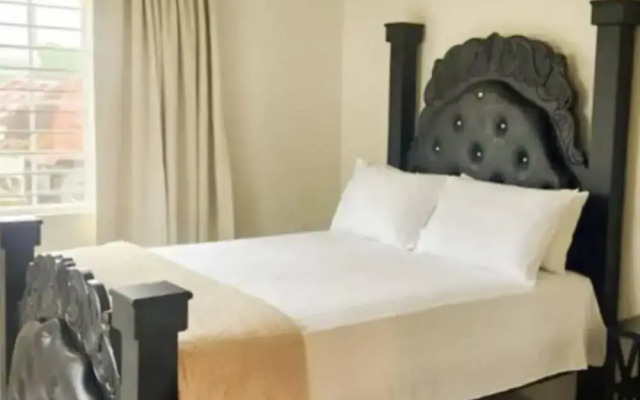 Remarkable 2-bed House in Discovery Bay