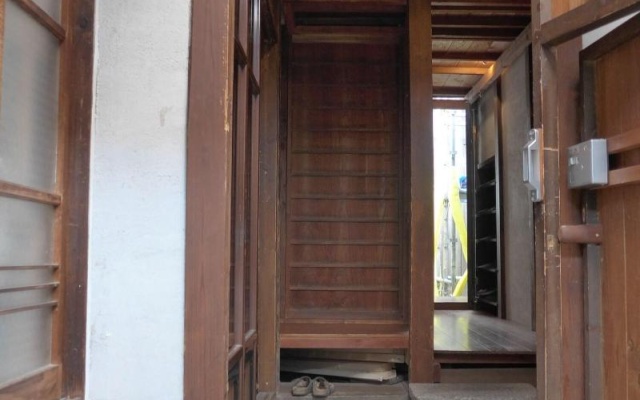 Small World Guest House – Guest Rooms – Kyoto