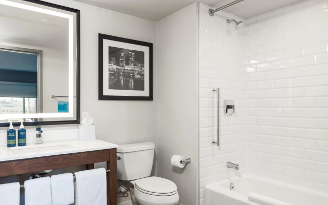 Four Points by Sheraton Kelowna Airport