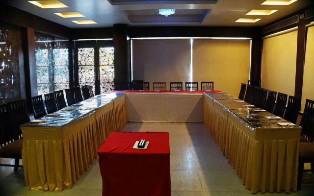 Silver Cloud Hotel & Banquets Ahmedabad