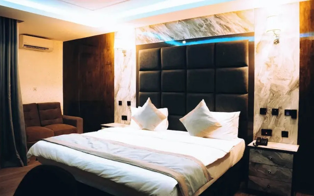 McDons Skye Hotel and Suites