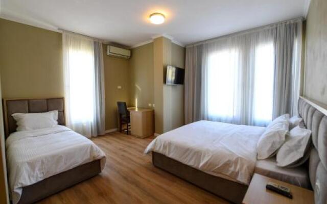 SANTO Hotel