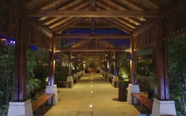 Taibai Mountain Alan Hot Spring International Hotel