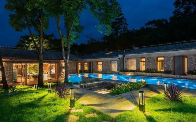 Yaojia Waterfall Village Resort