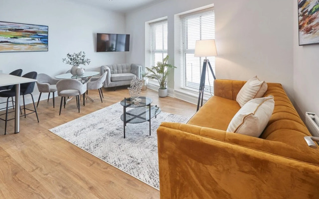 Host Stay Anchors Away