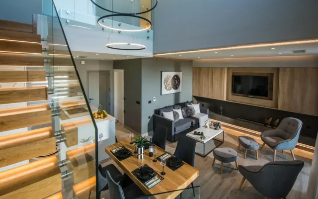 Knossos Palace by Luxury Living Apartments