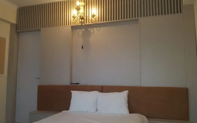 Lyric Luxury Apartment