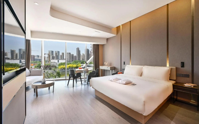 Atour The Tianjin Eye Hotel