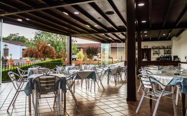 Aparthotel Rural 12 Caños