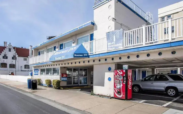 Downbeach Inn
