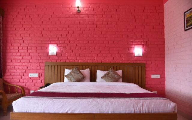 Sunshine Courtyard Resort