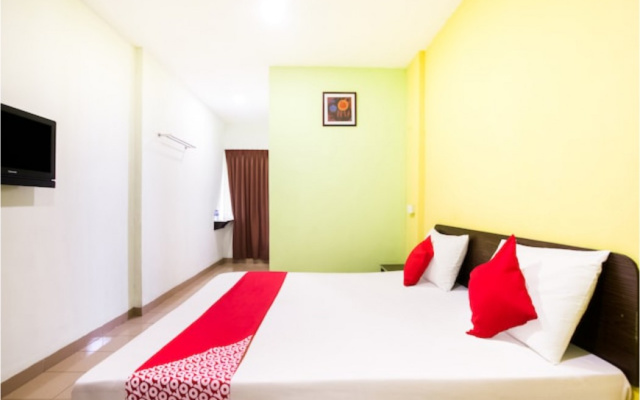 OYO 89539 Hotel Siswa