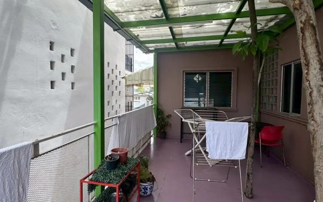 Sukhum Mega Bangna Guest House