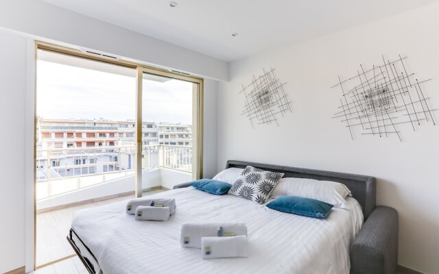 Navarre Apartment 1