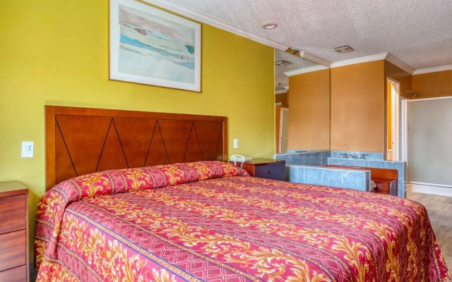 Passport Inn & Suites Corona Hotel