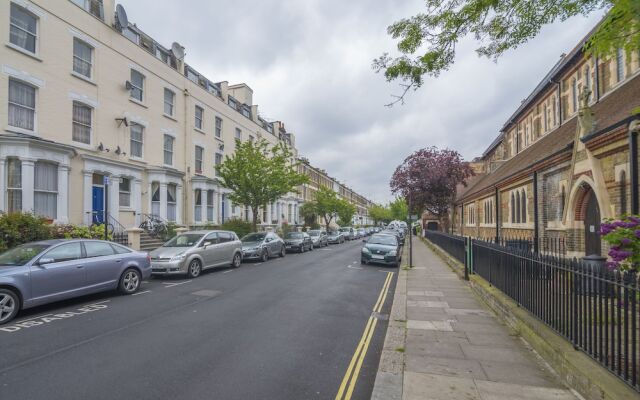 Immaculate, Boutique Home in Shepherds Bush