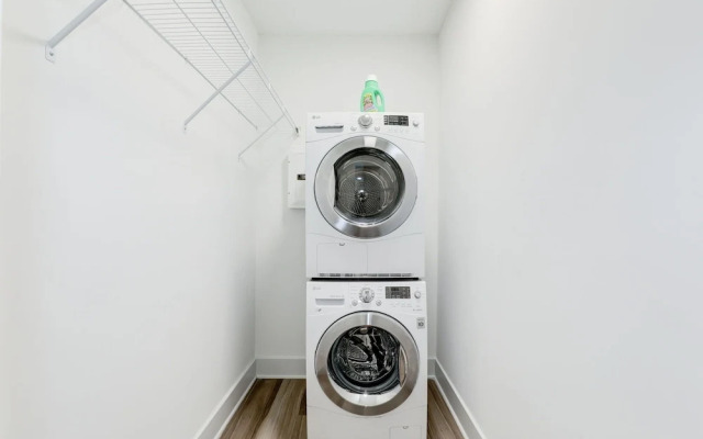 Arlington Modern Comfort Meets City Life