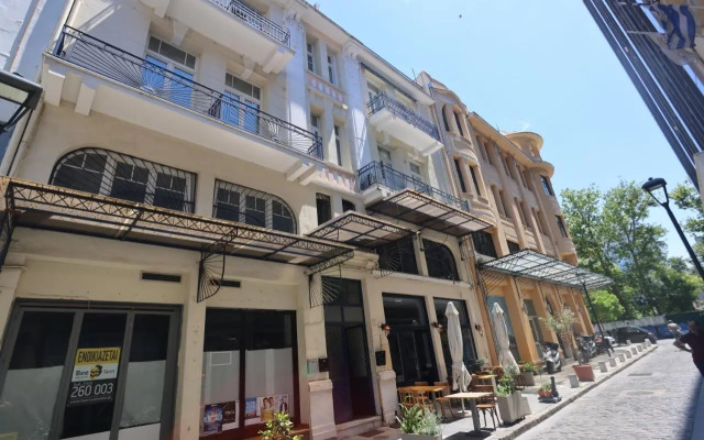 OPL Executive Apartment