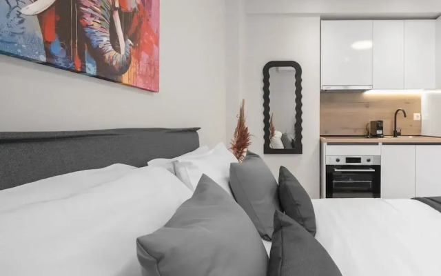 Terra Suites, Nilie Hospitality MGMT