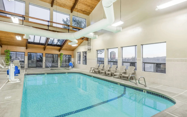 Super 8 by Wyndham Grants Pass