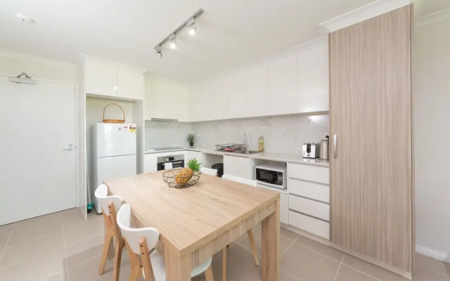 Lakeview Apartment Suite 16