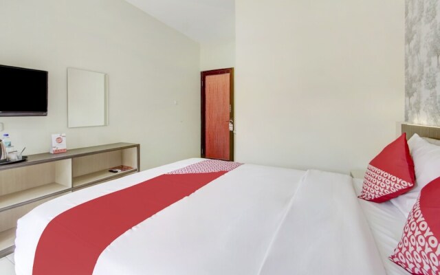 OYO 1024 Palem Asri Residence Syariah