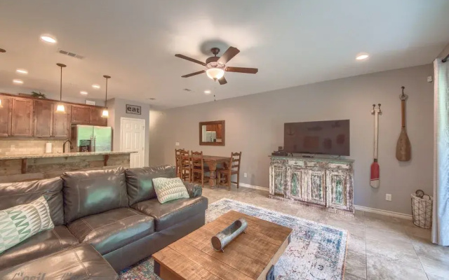 Rio Refuge Rg 105 2 Bedroom Condo by RedAwning