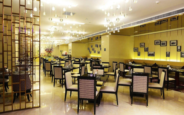 Longjiang Country Garden Phoenix Hotel